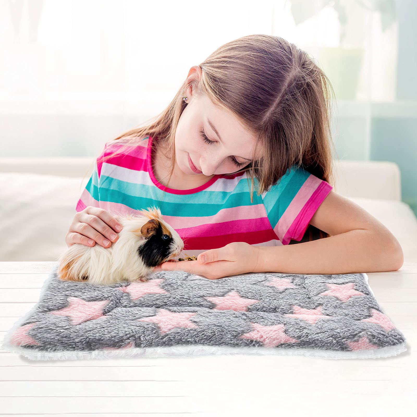 Jetec indoor habitat pet bed pad ready for cages and warmth.