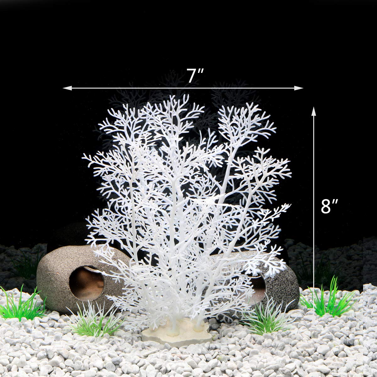 JIH plastic plant close-up shows safe soft leaves for fish-friendly decor