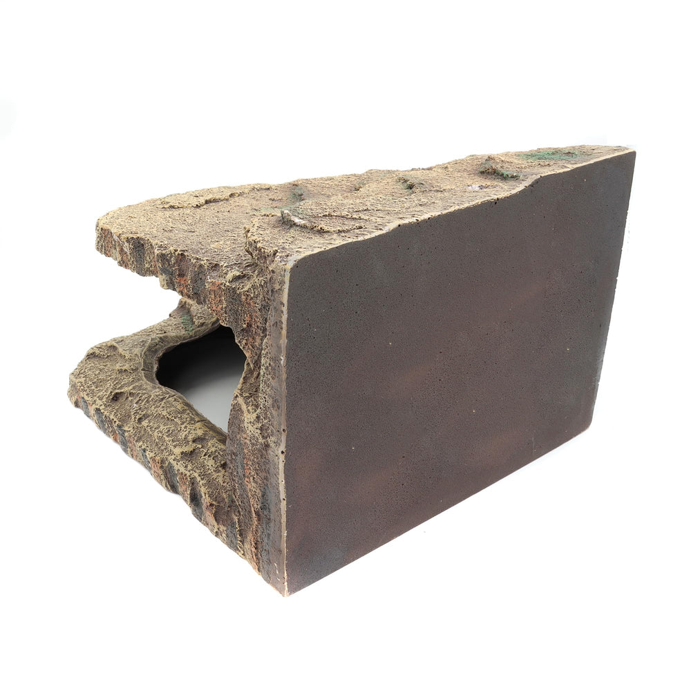 JIHAQUA resin rock-texture habitat image blends naturally with terrarium aesthetics.