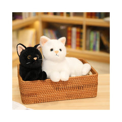 JINGHUIYAOXI surface-washable plush is easy to clean after playtime.
