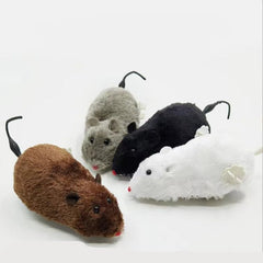 Jizlan Furry Mice toy close-up shows plush fur boosts hunting instincts during play.