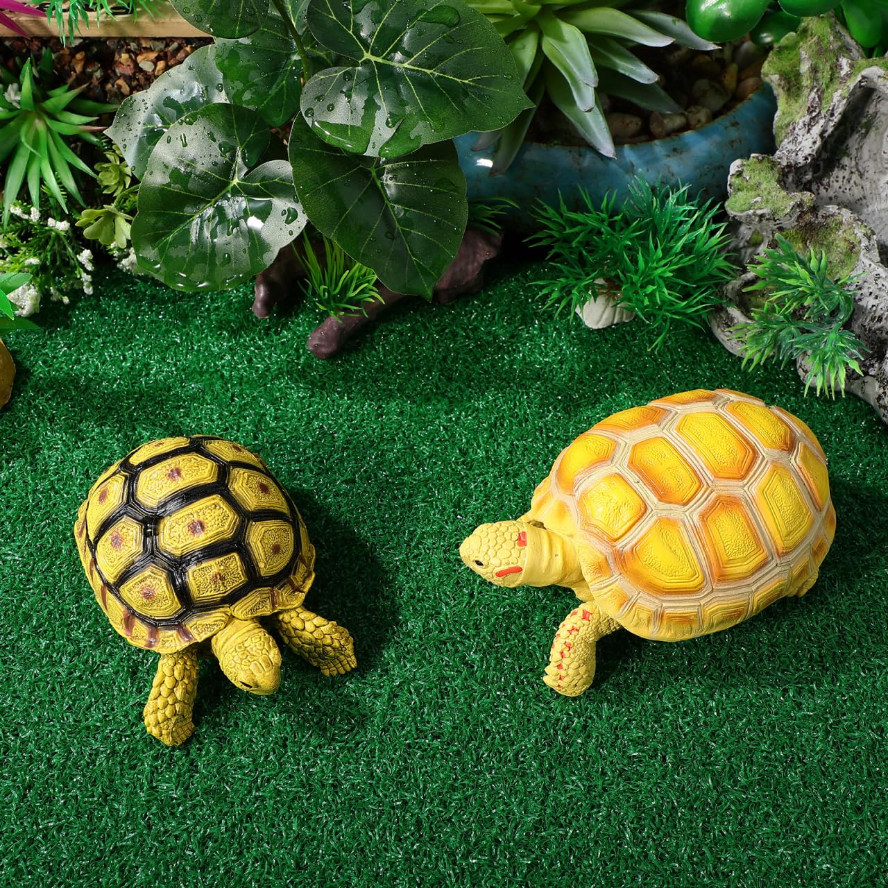 jojofuny durable material resists fading in water, keeping greens vibrant.