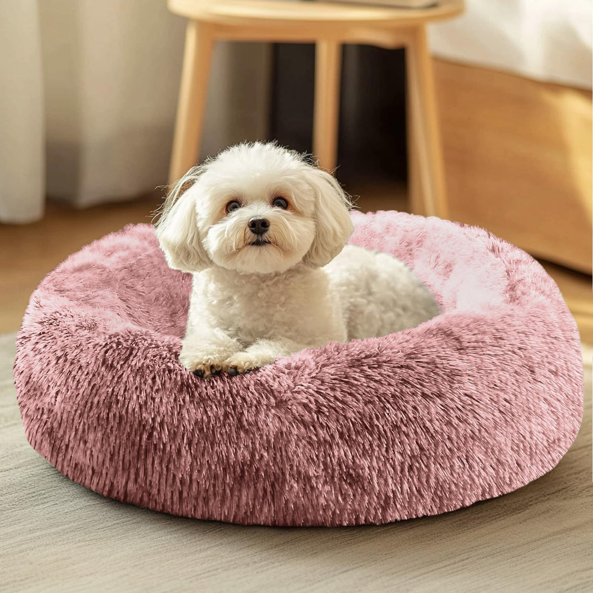 JOLLYVOGUE donut bed outer view highlights warm, cozy space for small and medium pets.
