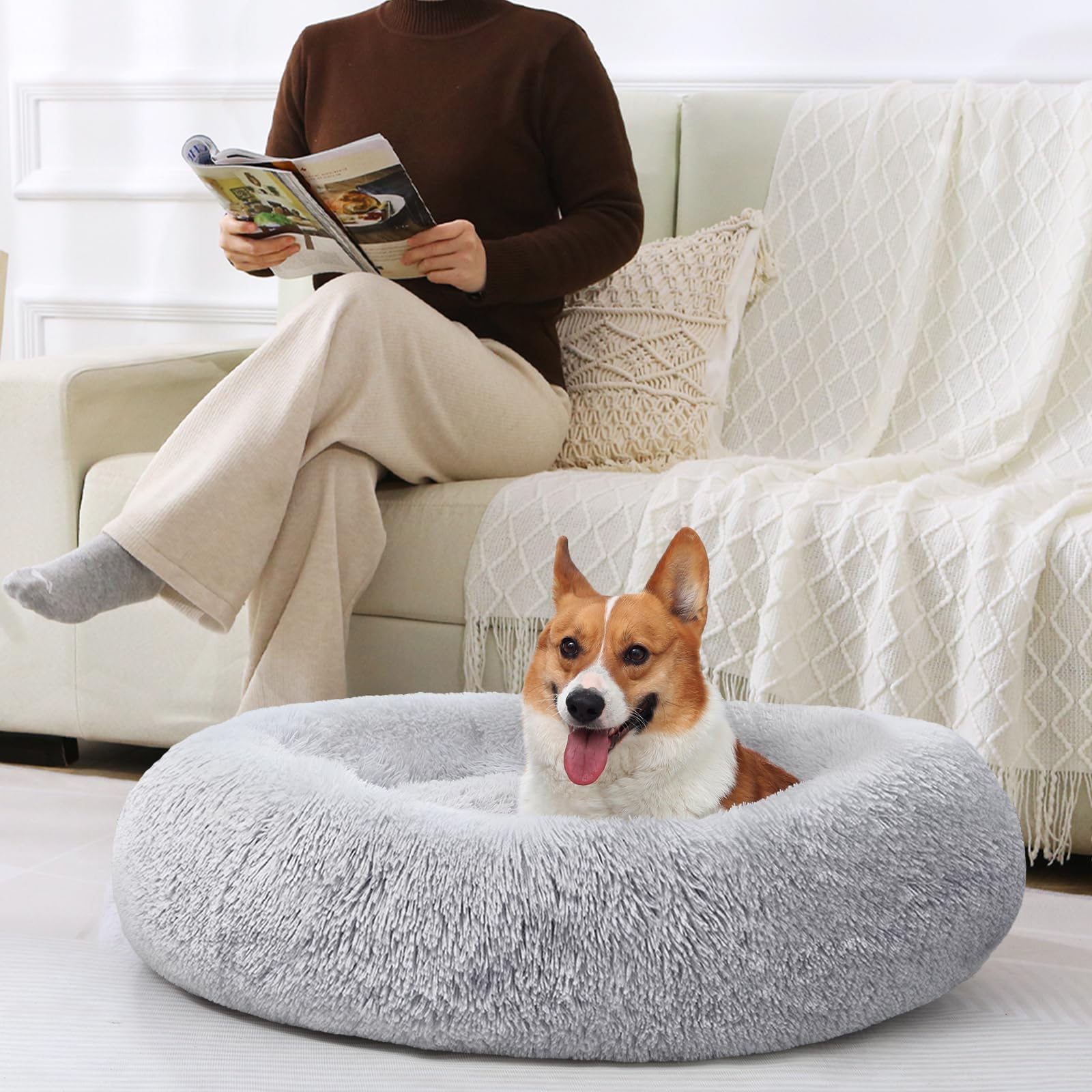 JOLLYVOGUE 23-inch donut bed unfolded for travel-friendly setup.