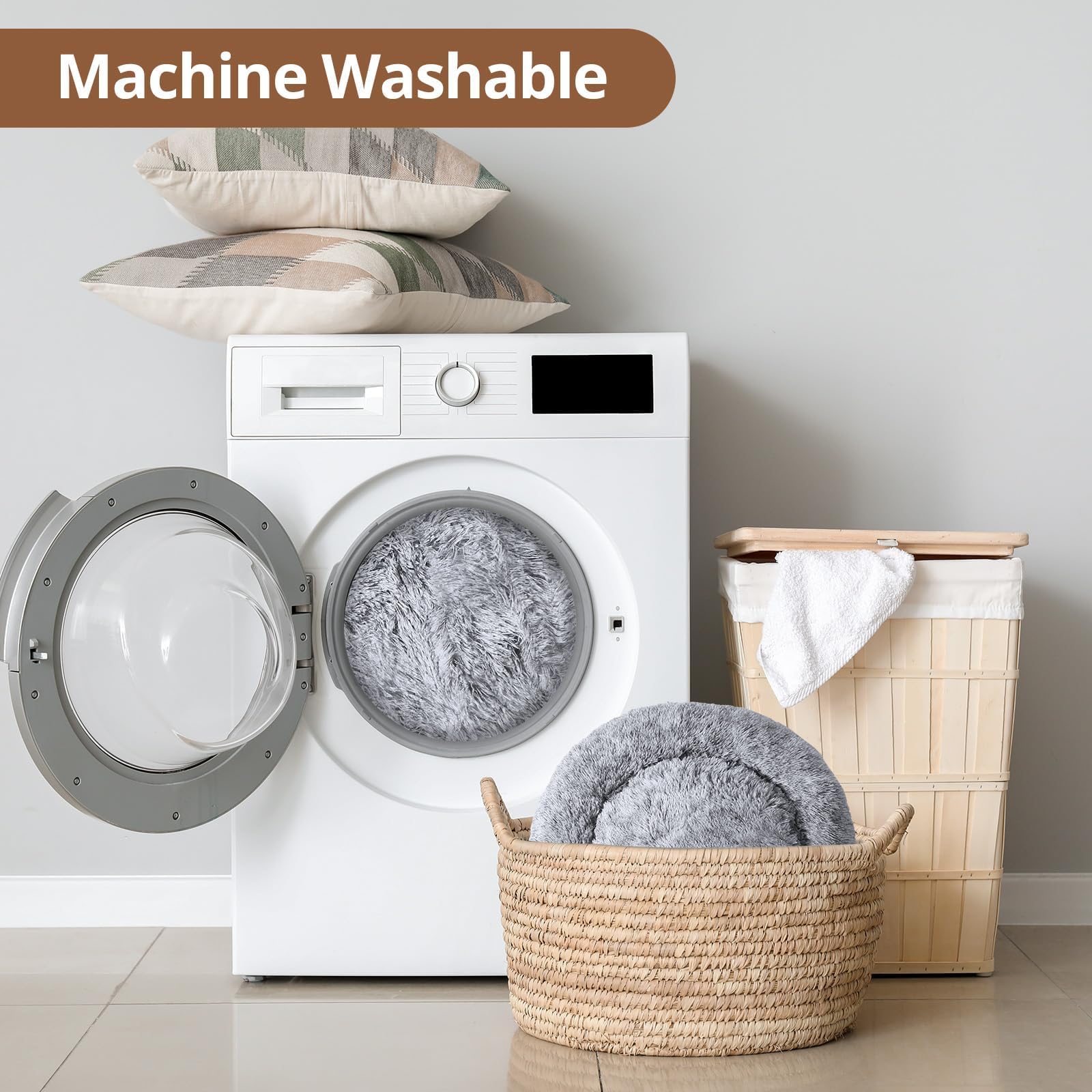 JOLLYVOGUE machine washable dog bed for easy cleaning and freshness.