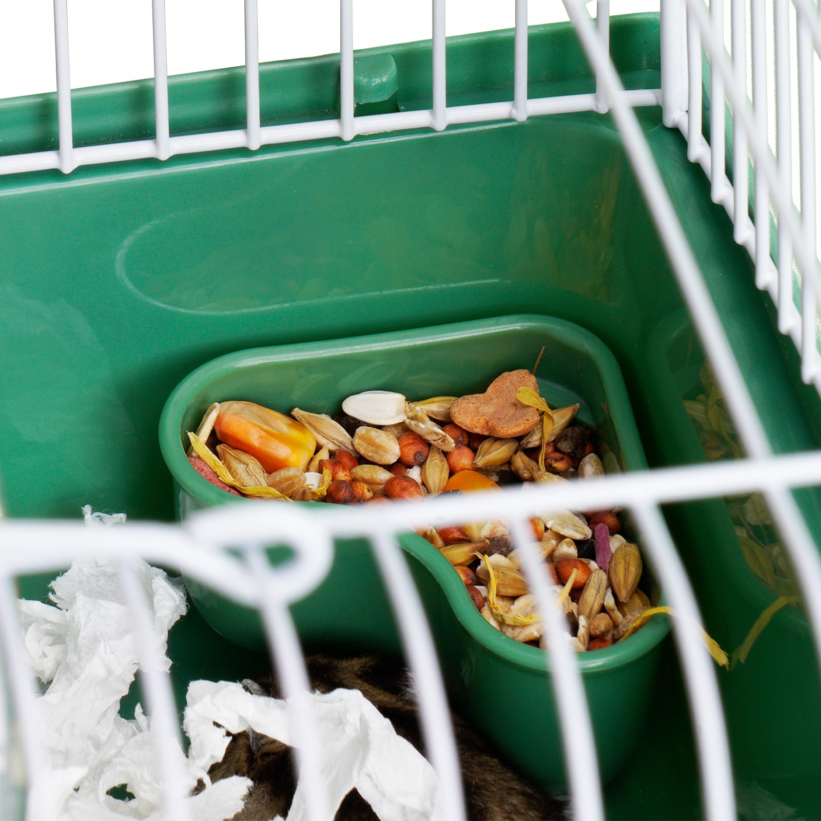 JOUSONTY hamster cage-ventilated-mesh keeps air circulating and odors down.