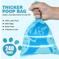 Joyeux leak-proof extra-thick bags prevent messes during pickups.