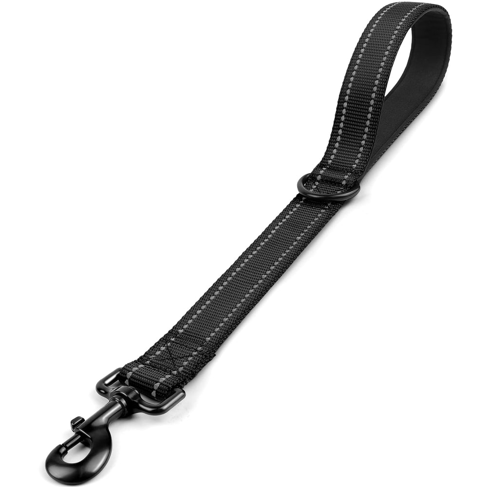 Joytale strong short dog leash with padded handle for comfortable training control.