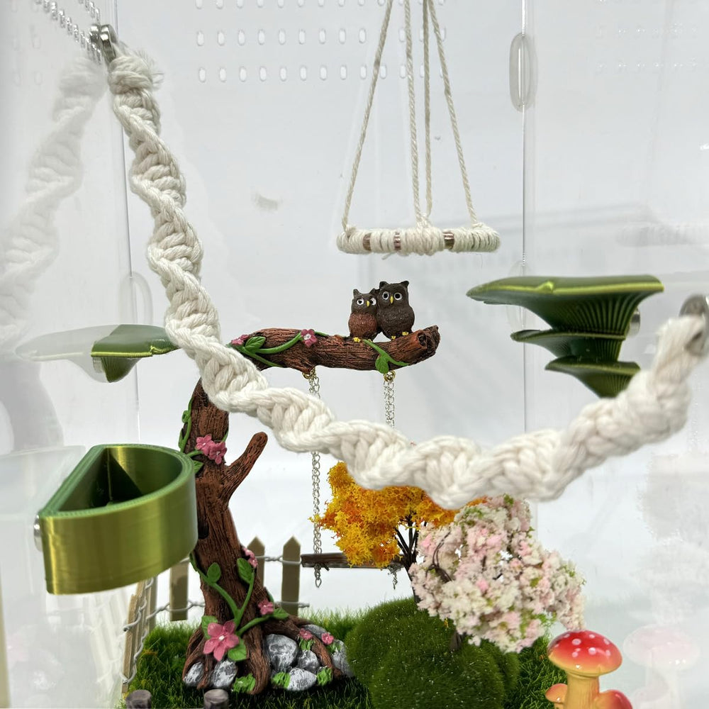 Julang natural cotton rope detail highlights durable, soft fibers.
