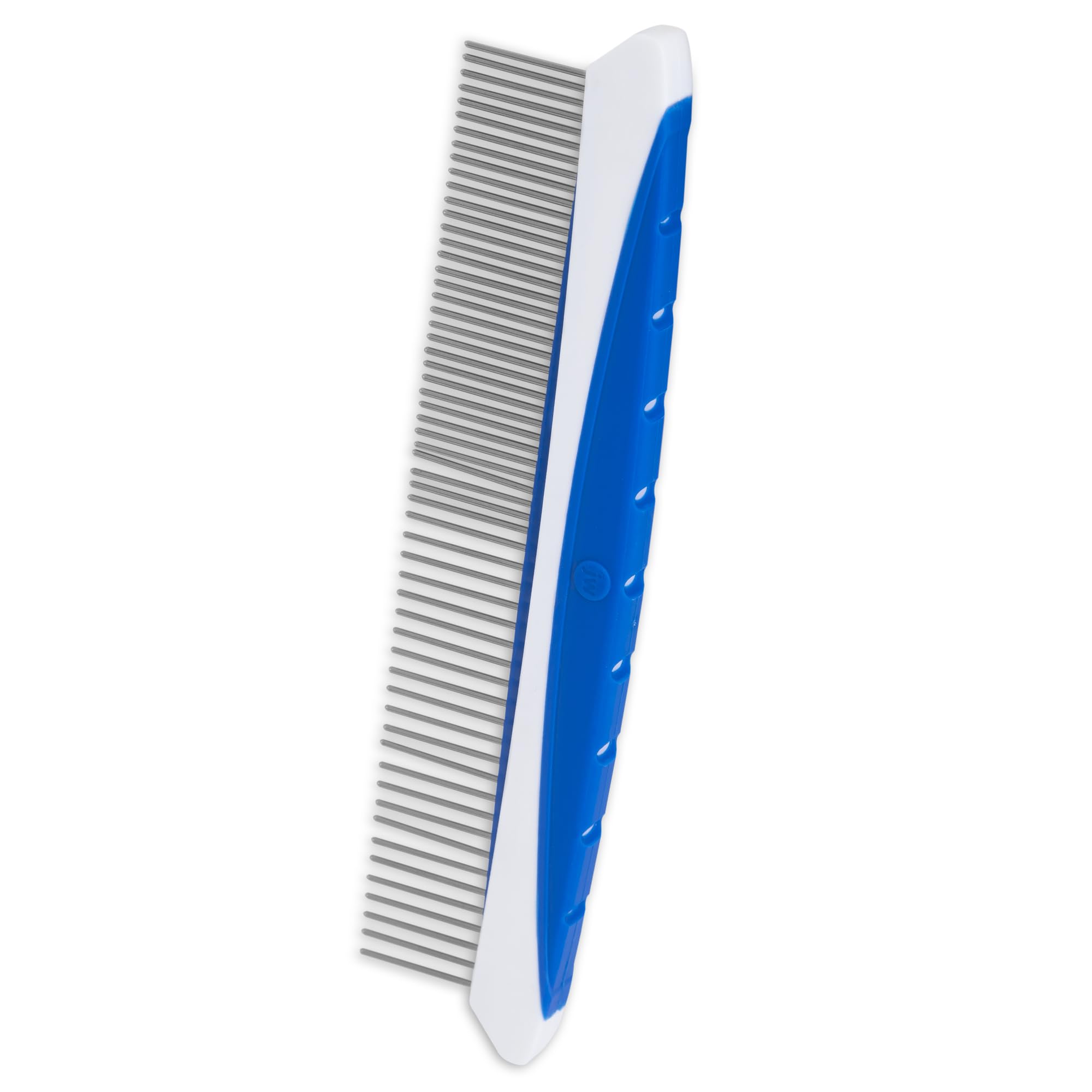 Detangling action shows mats breaking up for easier brushing