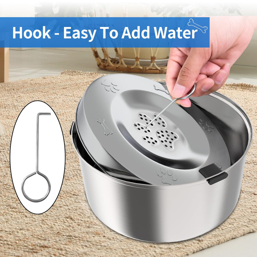 Kactoily floating disk feature demonstrates slow drinking and reduced water spills during travel.