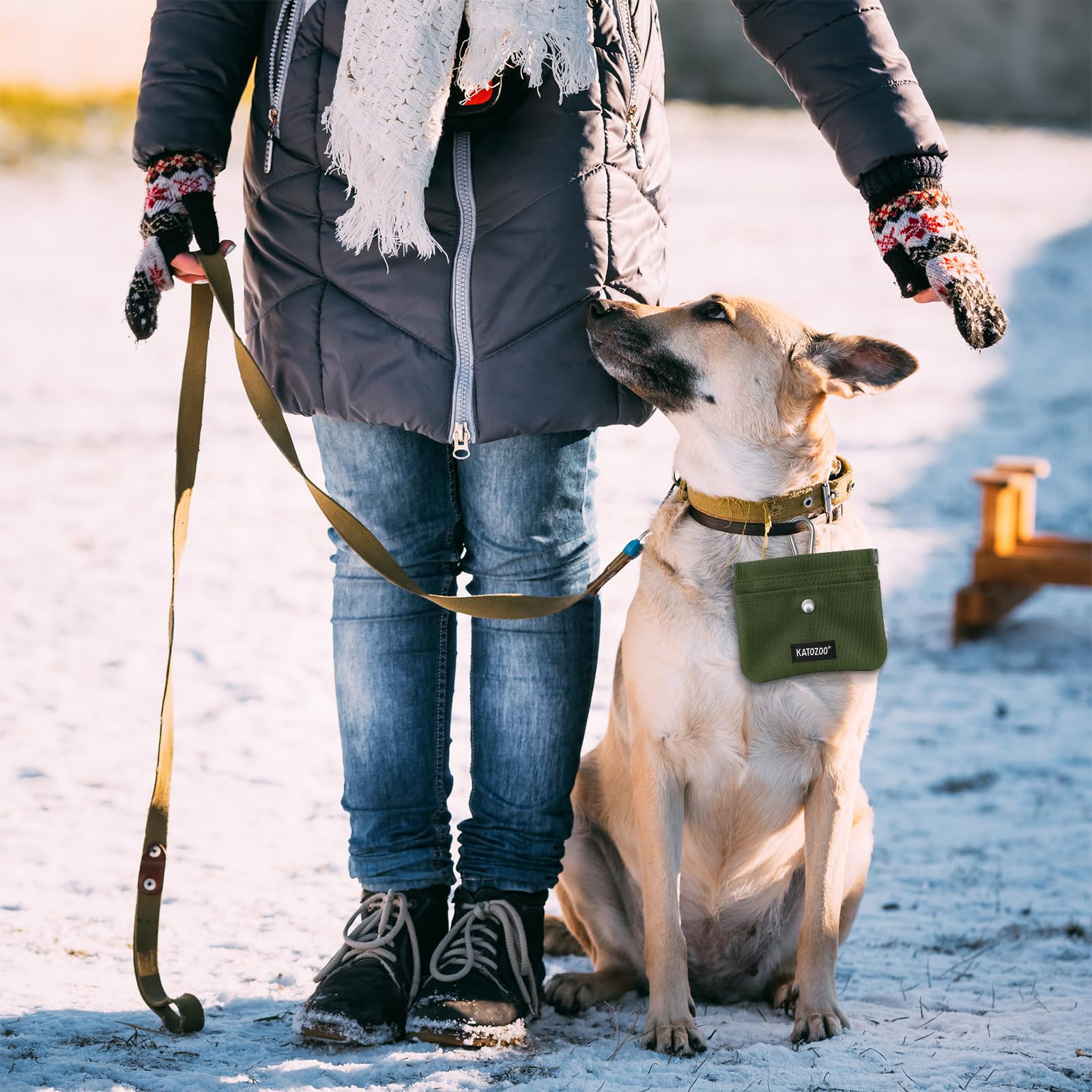 KATOZOO dog treat pouch uses waterproof fabric for rainy outdoor outings