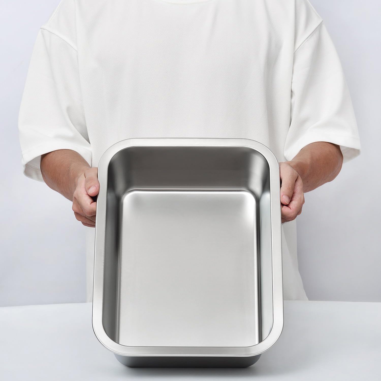Kichwit food-grade stainless steel bowl with large capacity for big dogs.