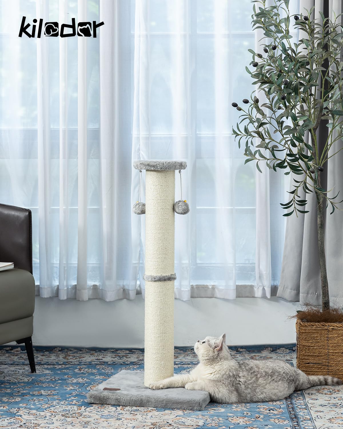 Kilodor large sisal surface provides durable scratching and furniture protection.