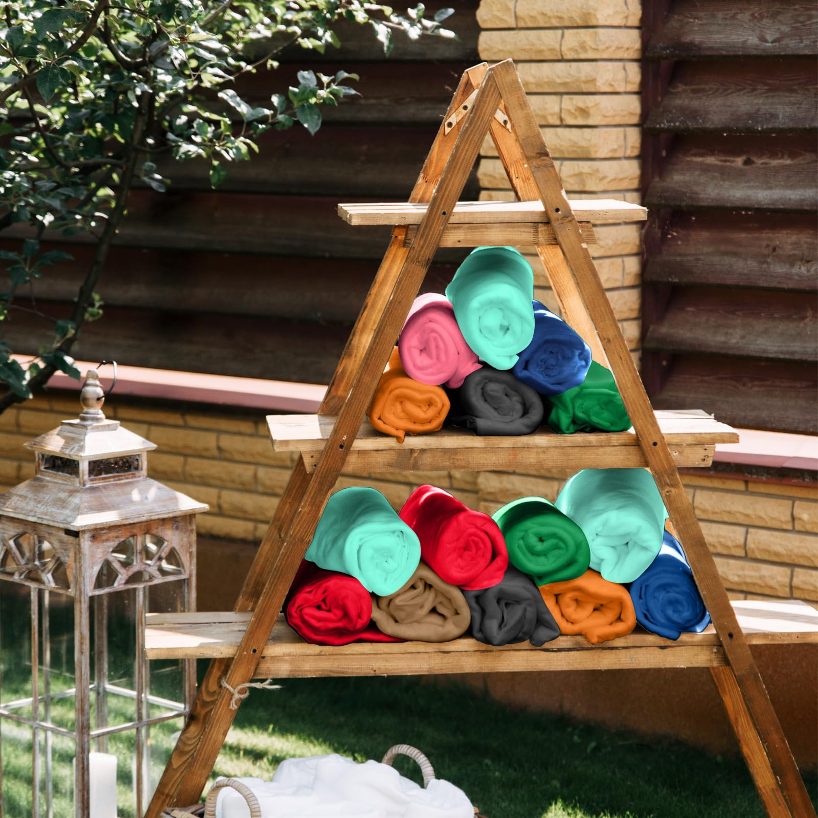 Kinlop travel-friendly blanket perfect for planes and camping trips.