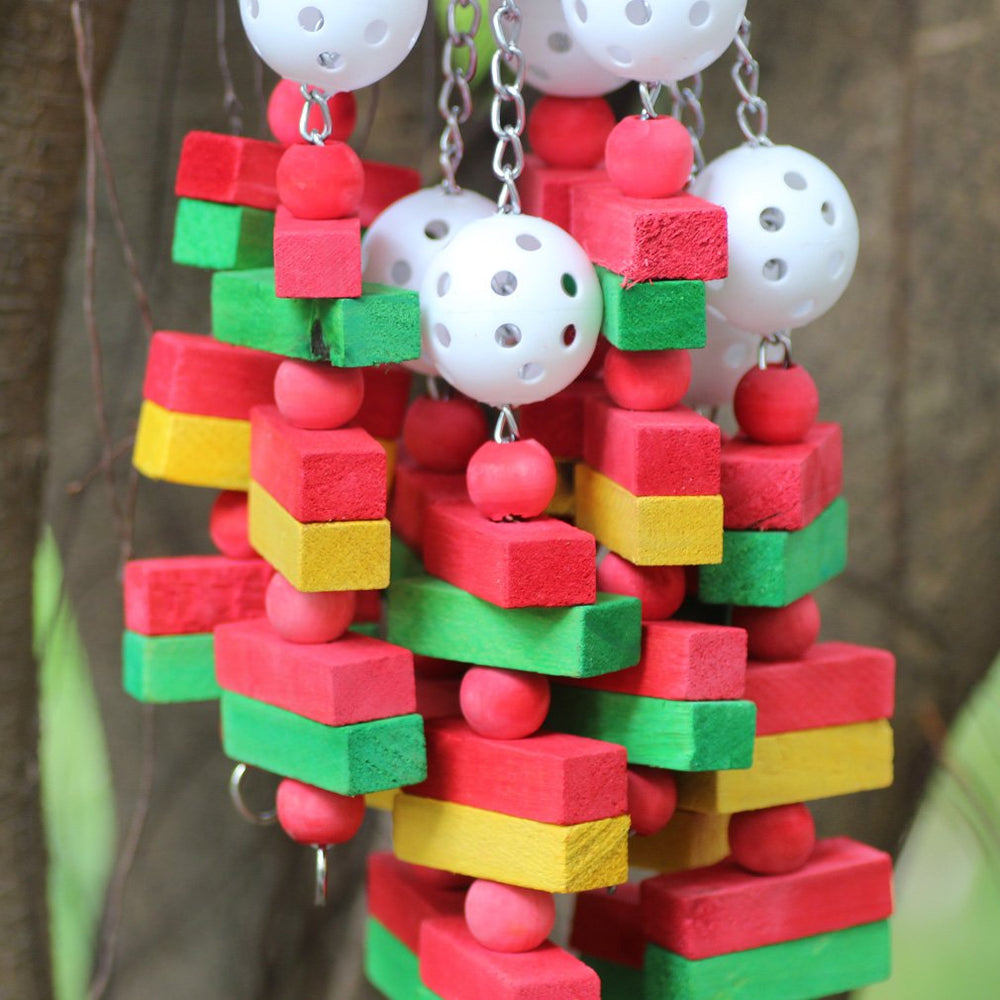 KINTOR beak grinder toy helps natural beak wear and conditioning during chewing.