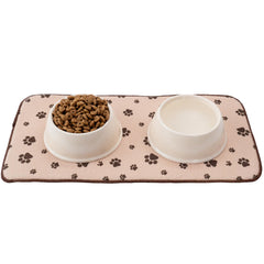 Kitchen Basics pet mat anti-skid backing prevents slips during mealtime.