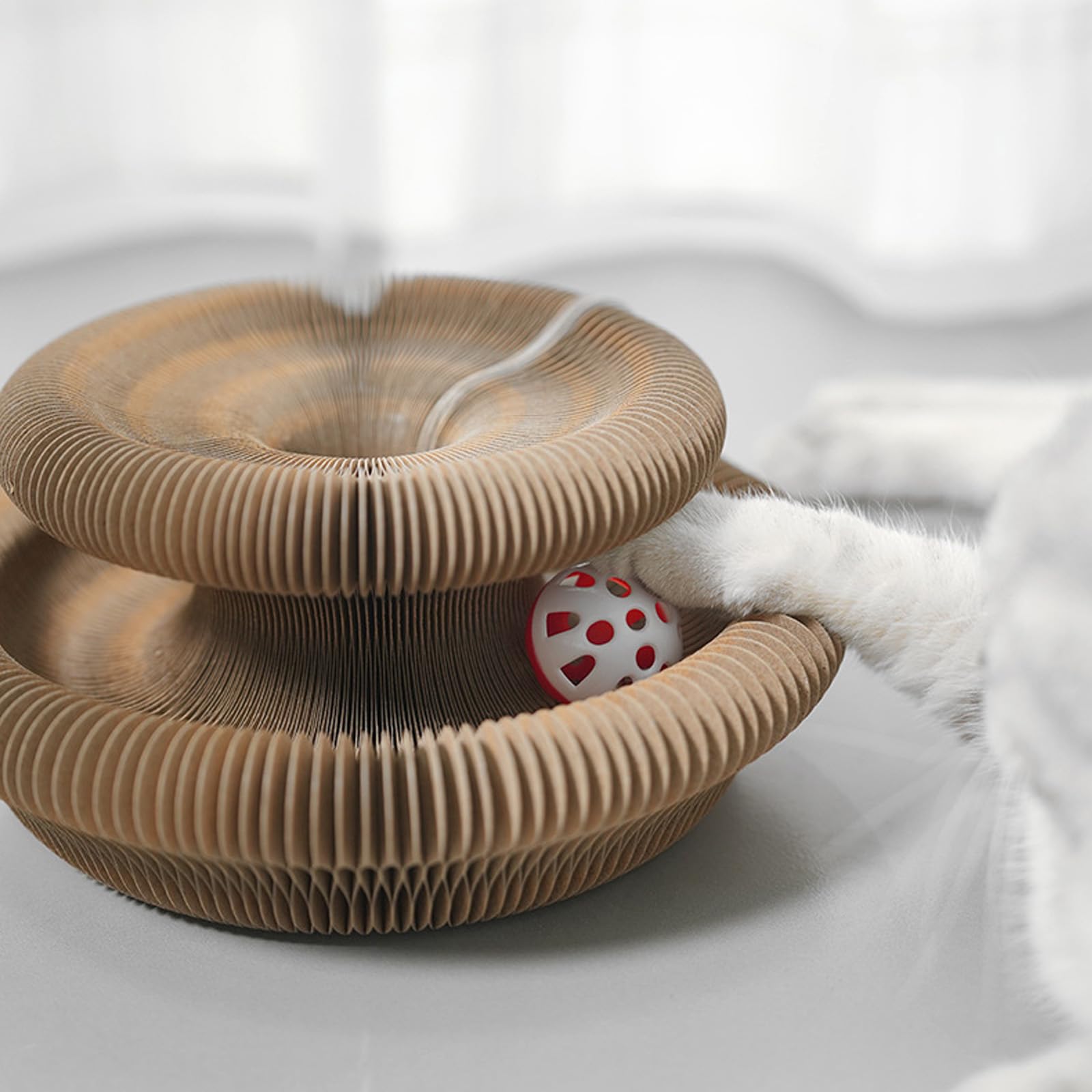 Kitty Curlz indoor-use setup demonstrates a safe scratching option for indoor cats.