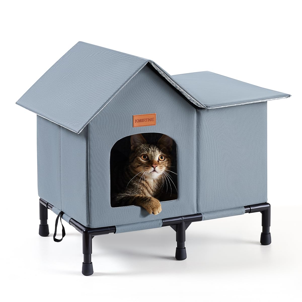 KMIRTNE insulated outdoor cat house front view shows cozy shelter for winter warmth