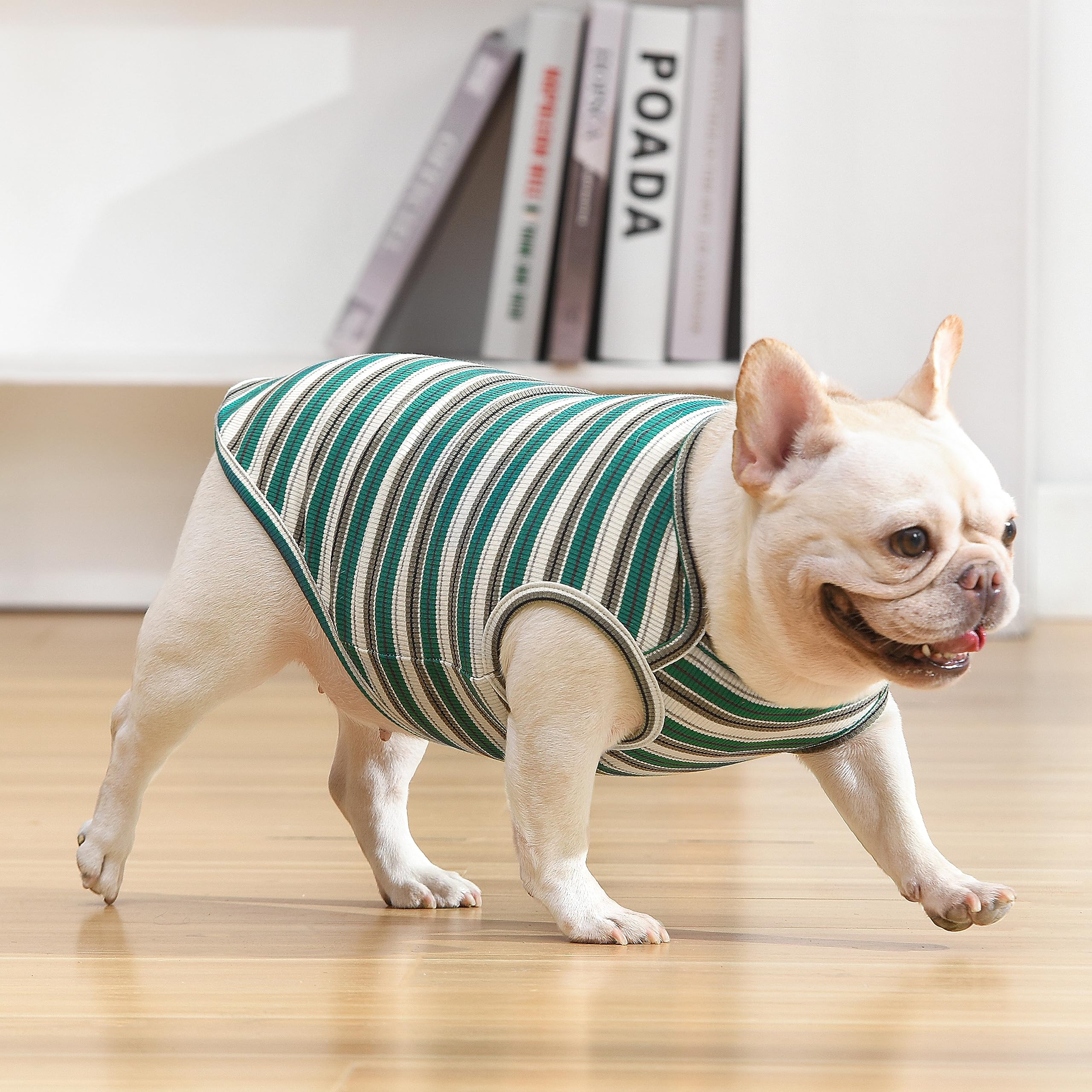 Knuffelen cotton breathable fabric close-up ensures comfortable daily wear.