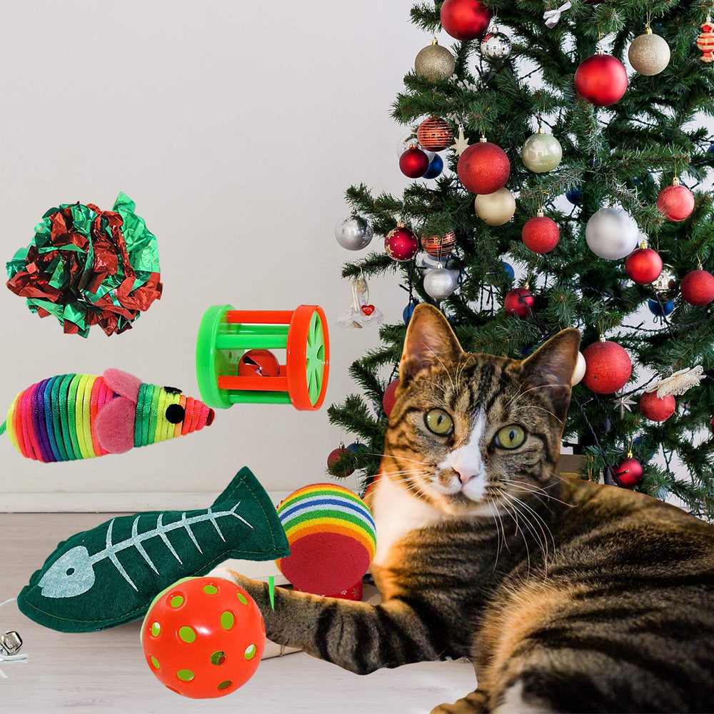 Kole Christmas Cat Stocking crinkle ball—light-catching texture for playful chasing