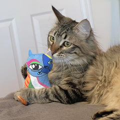 KONG Artz Cats Picasso-pounce encourages chasing and quick paw-swats.