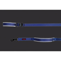 KONG Traditional leash with traffic handle blue for quick control.