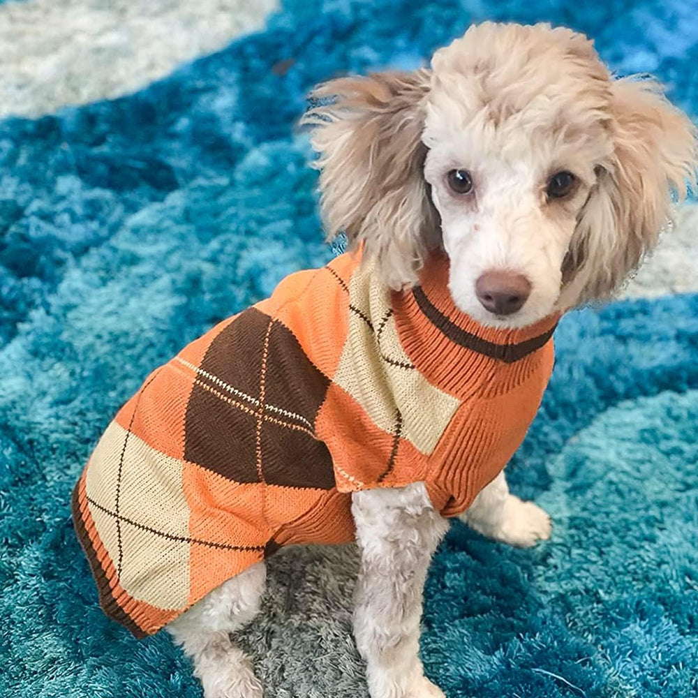 KOOLTAIL turtleneck design provides neck coverage and simple dressing