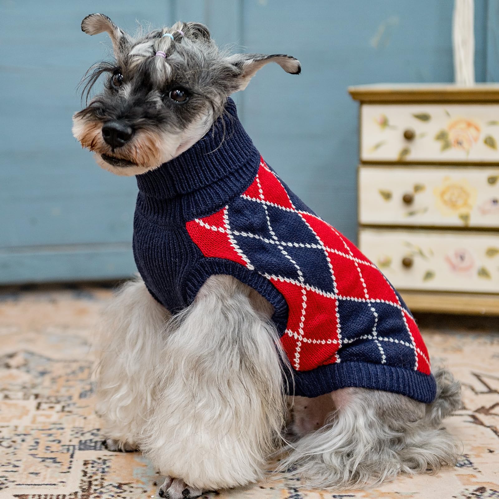 KOOLTAIL machine-washable knit keeps fur and odor manageable