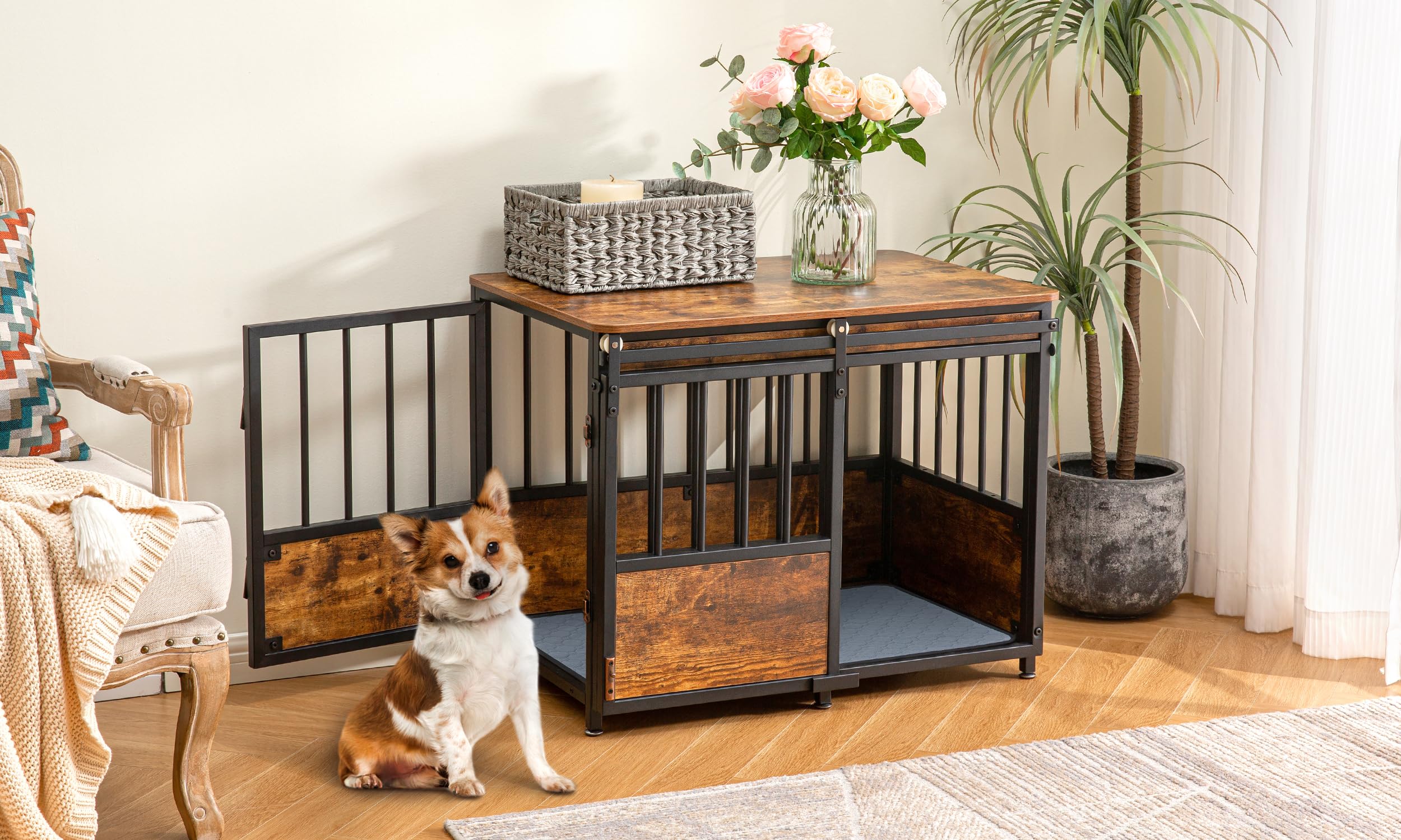 KOOPRO wooden kennel double doors for easy access and ventilation