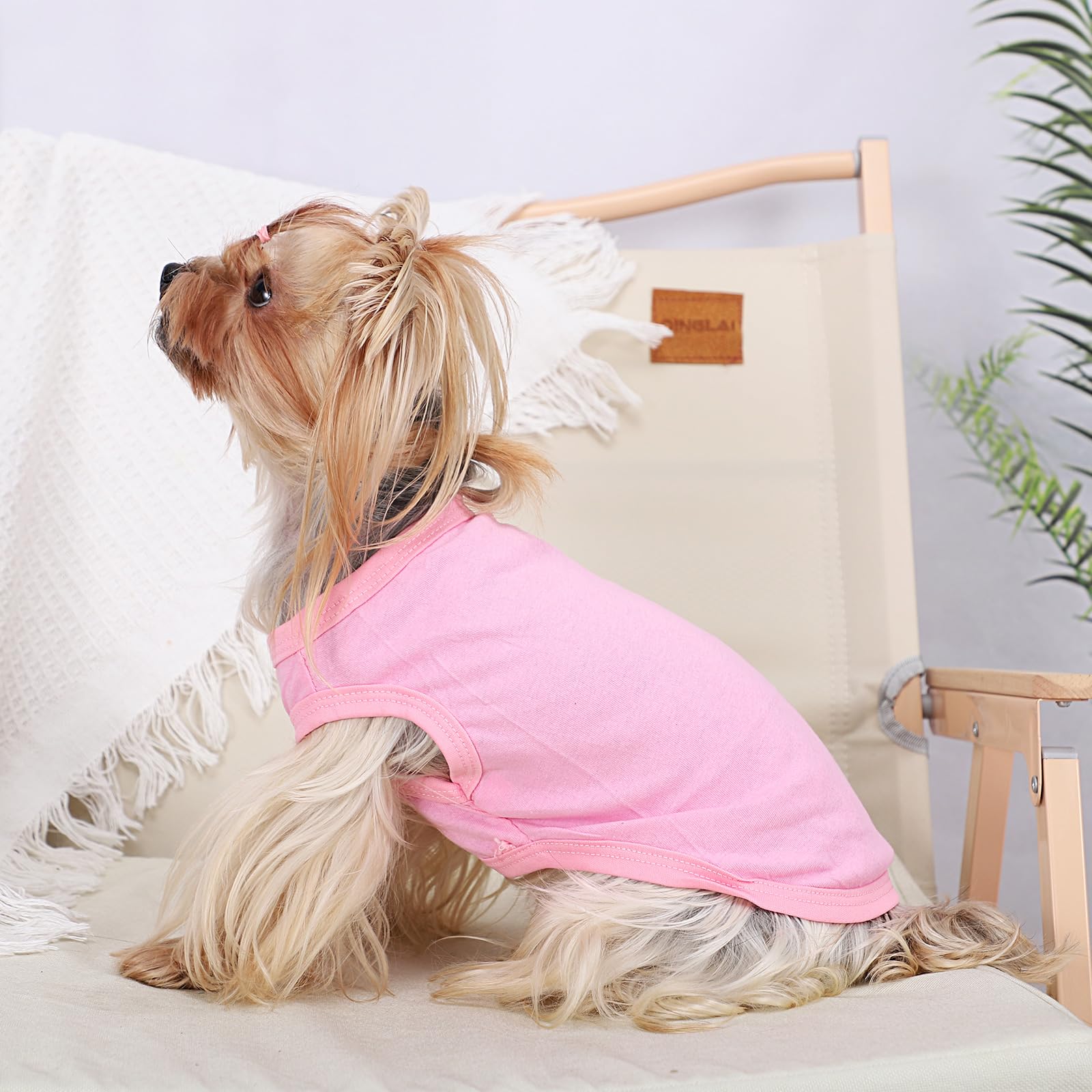 Kosiyi dog shirt easy-dress-fit supports quick changes and all-day comfort.