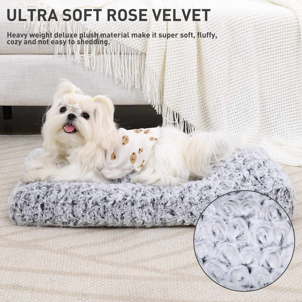KSIIIA Washable Dog Bed anti-slip bottom keeps placement during adventures.