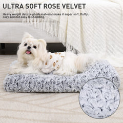 KSIIIA Washable Dog Bed anti-slip bottom keeps placement during adventures.