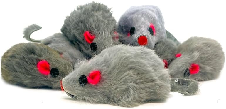 Labriciyon gray fur rattle mouse toy with internal rattle sparks playful chase.