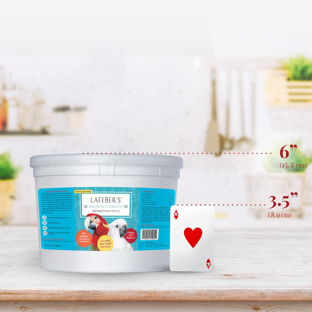 LAFEBER'S Premium Diet Pellets can support a nutritionally complete feeding routine for macaws.