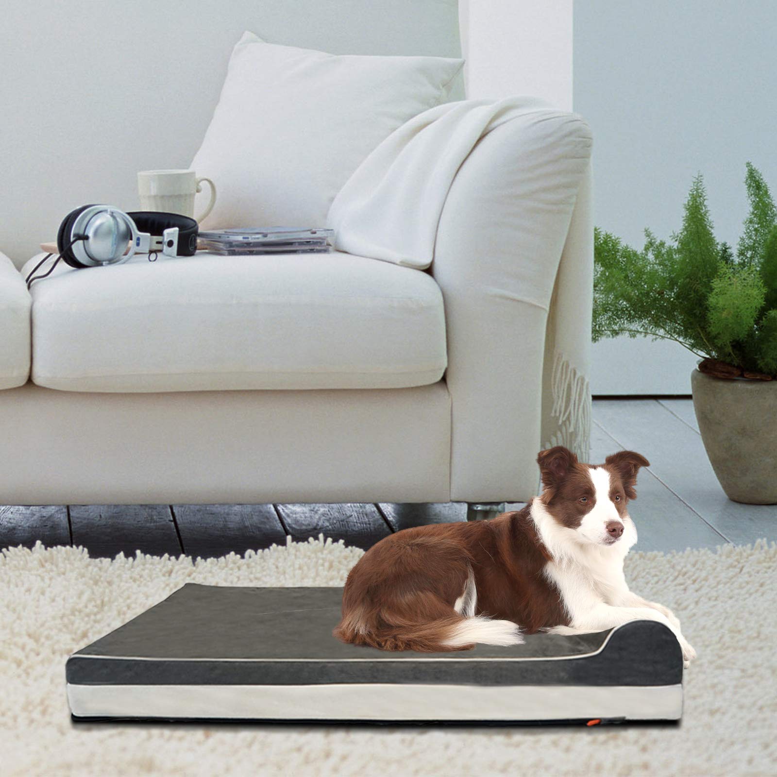 Laifug soft memory foam top cushions tired muscles after playtime.