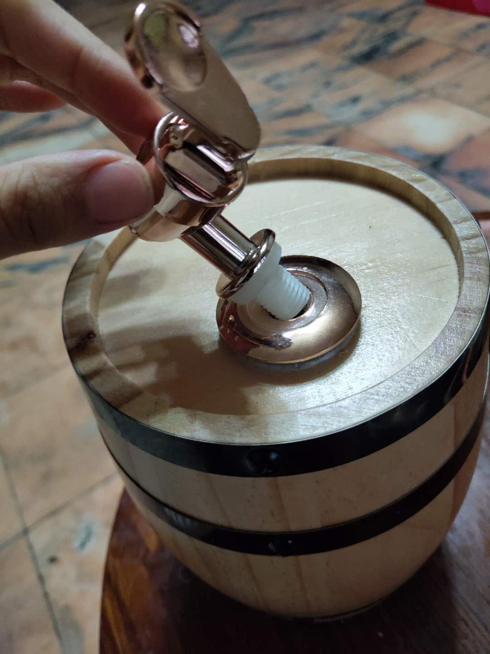 Langjitianya complete set includes collar, barrel, and spigot for display.