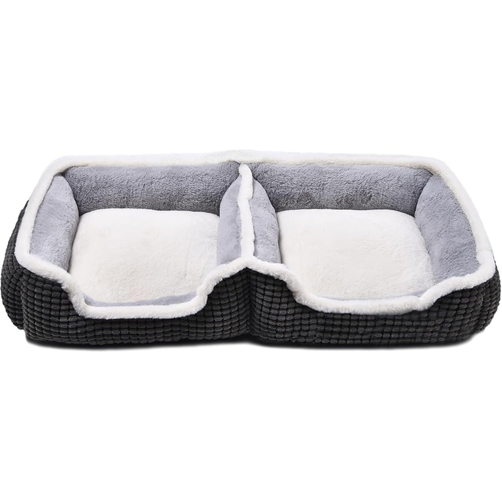 Laojin Balhen twins bed closeup demonstrates conjoined design for shared napping