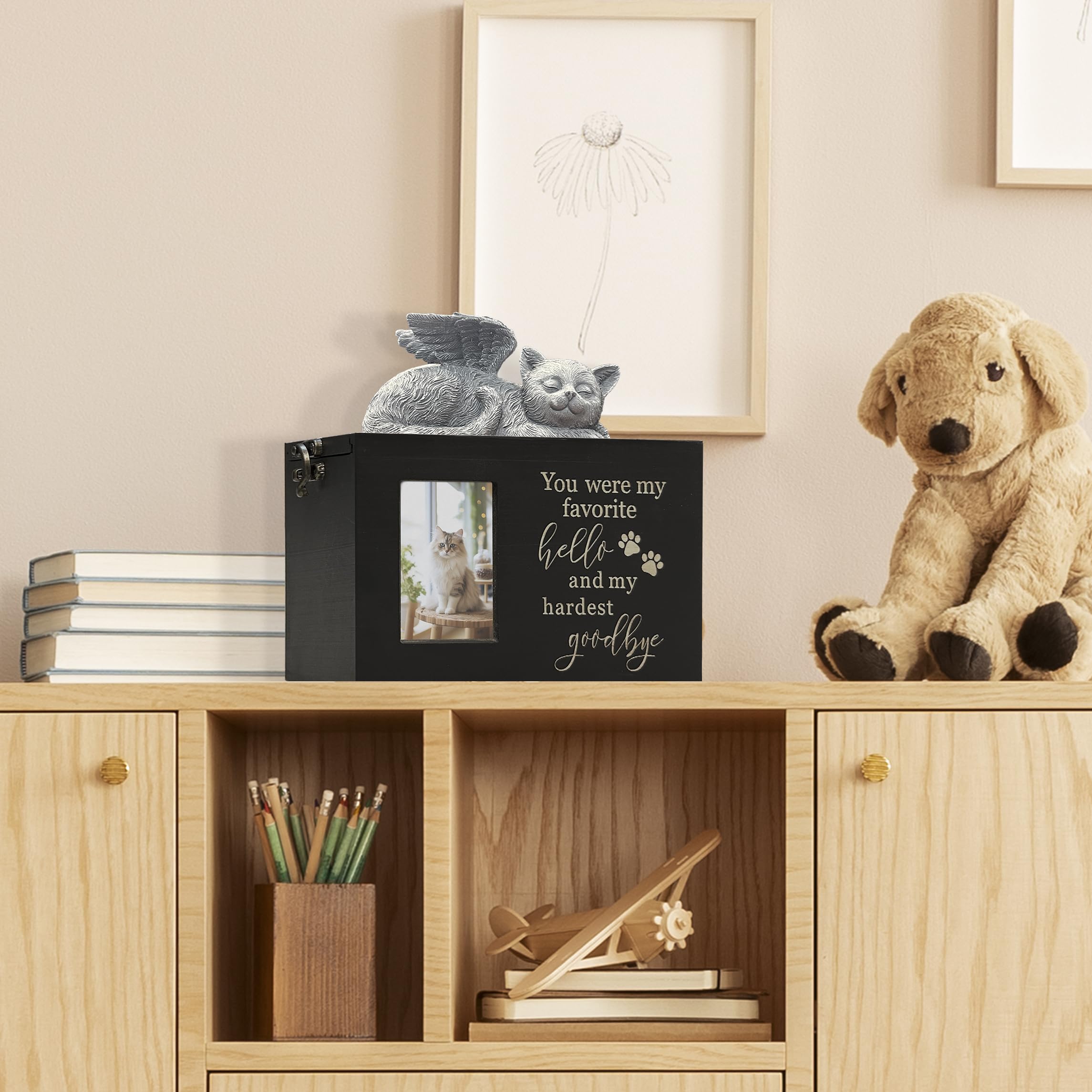 LAZYESTHER pet urn black-soft-flannel-interior protects ashes gently.