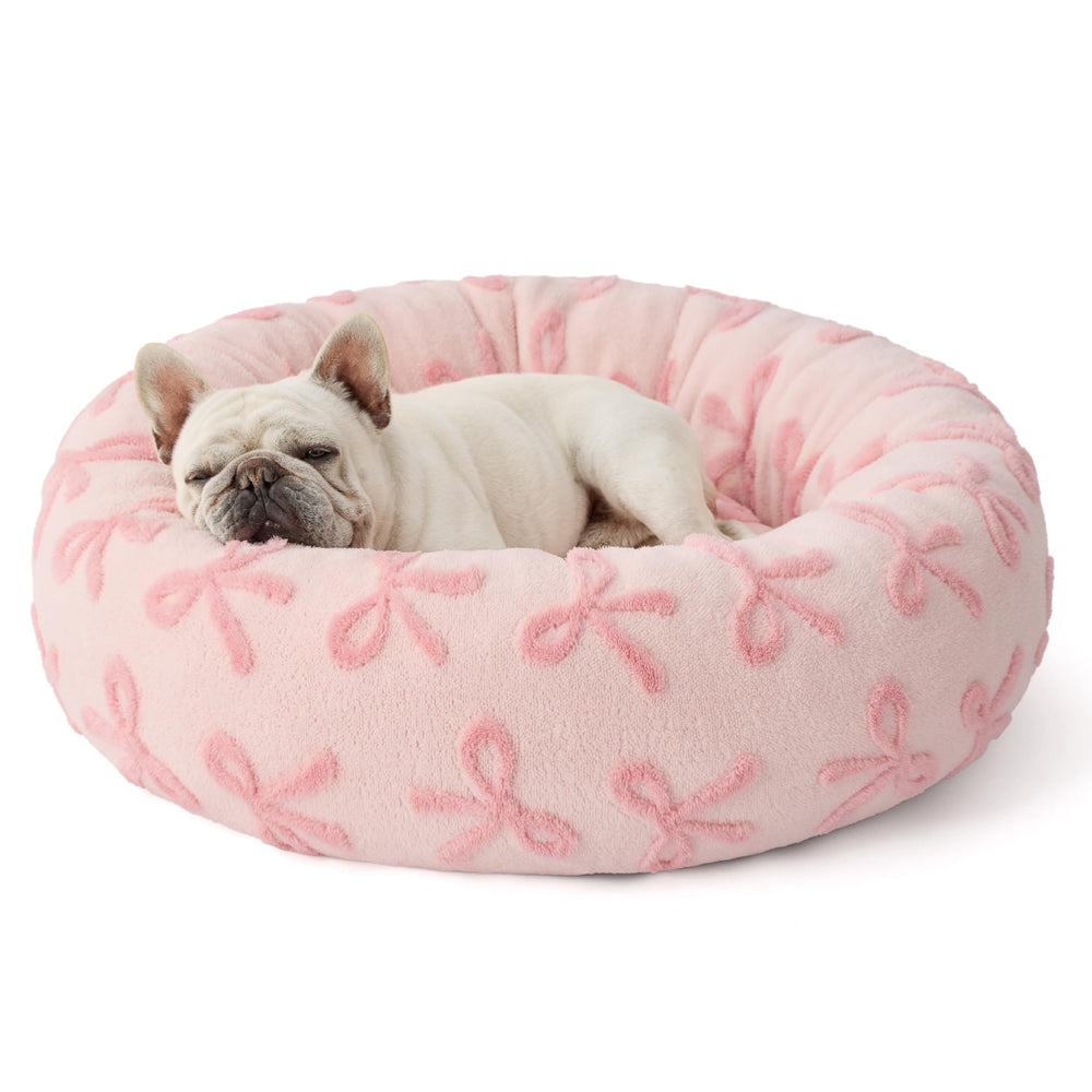 LE SURE donut bed 30-inch round design suits cats and small dogs.