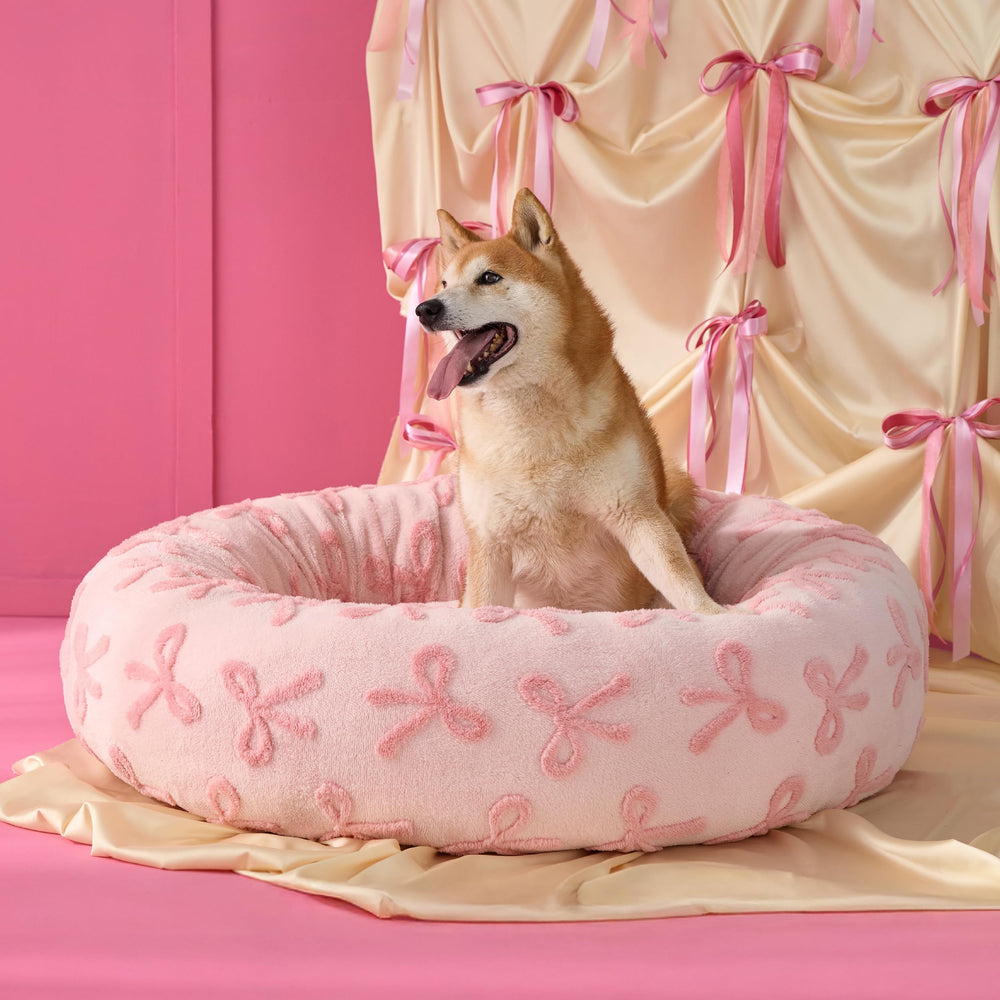 LE SURE Donut Small Dog Bed anti-slip bottom prevents sliding on wood floors during play.