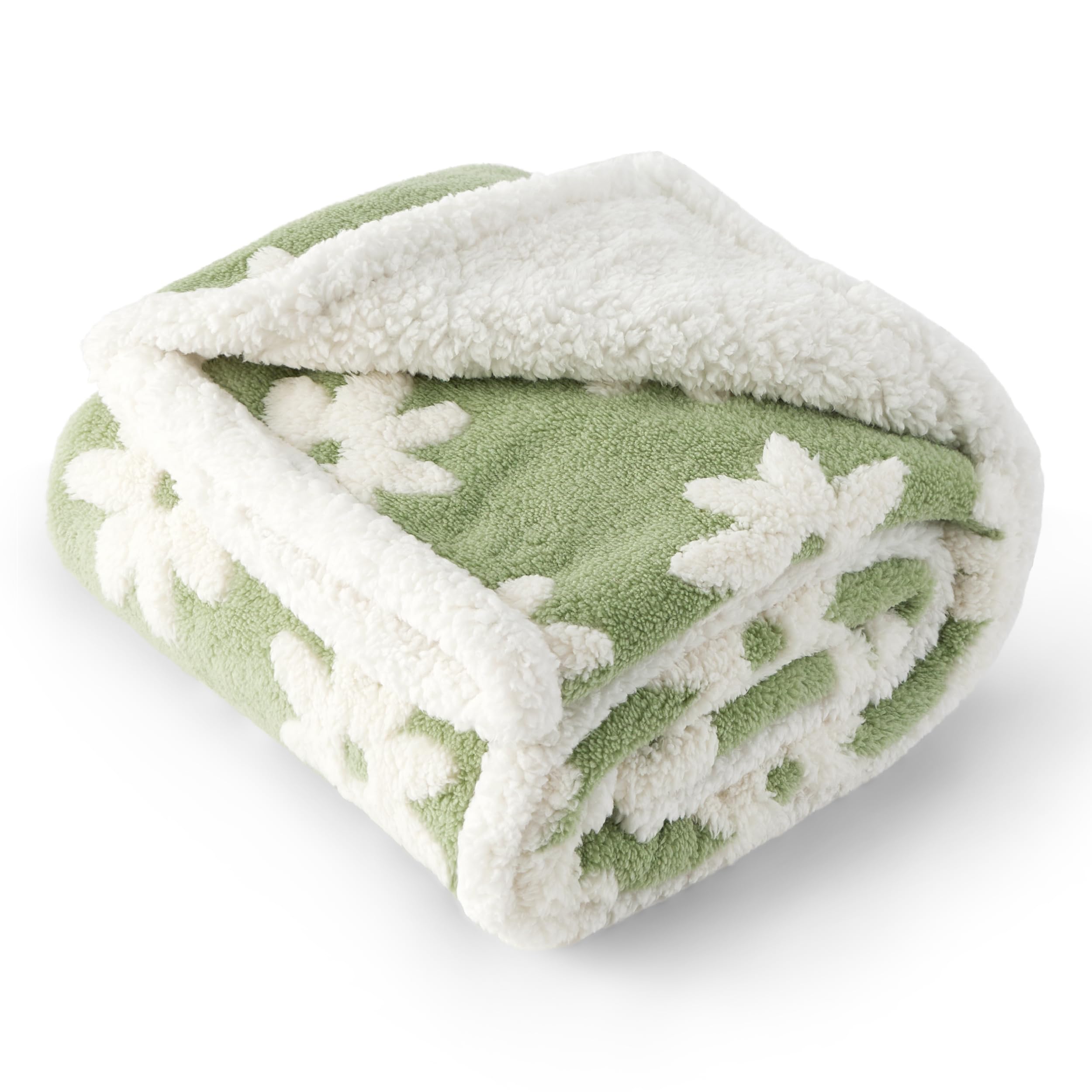 LE SURE machine-washable blanket simplifies cleaning after adventures with pets
