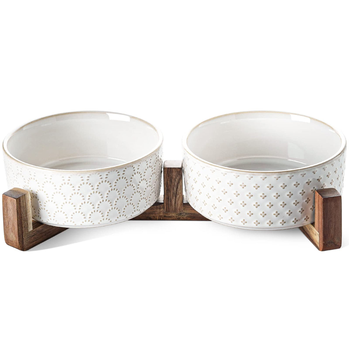 LE TAUCI ceramic dual-stand bowls show elevated design for easy feeding