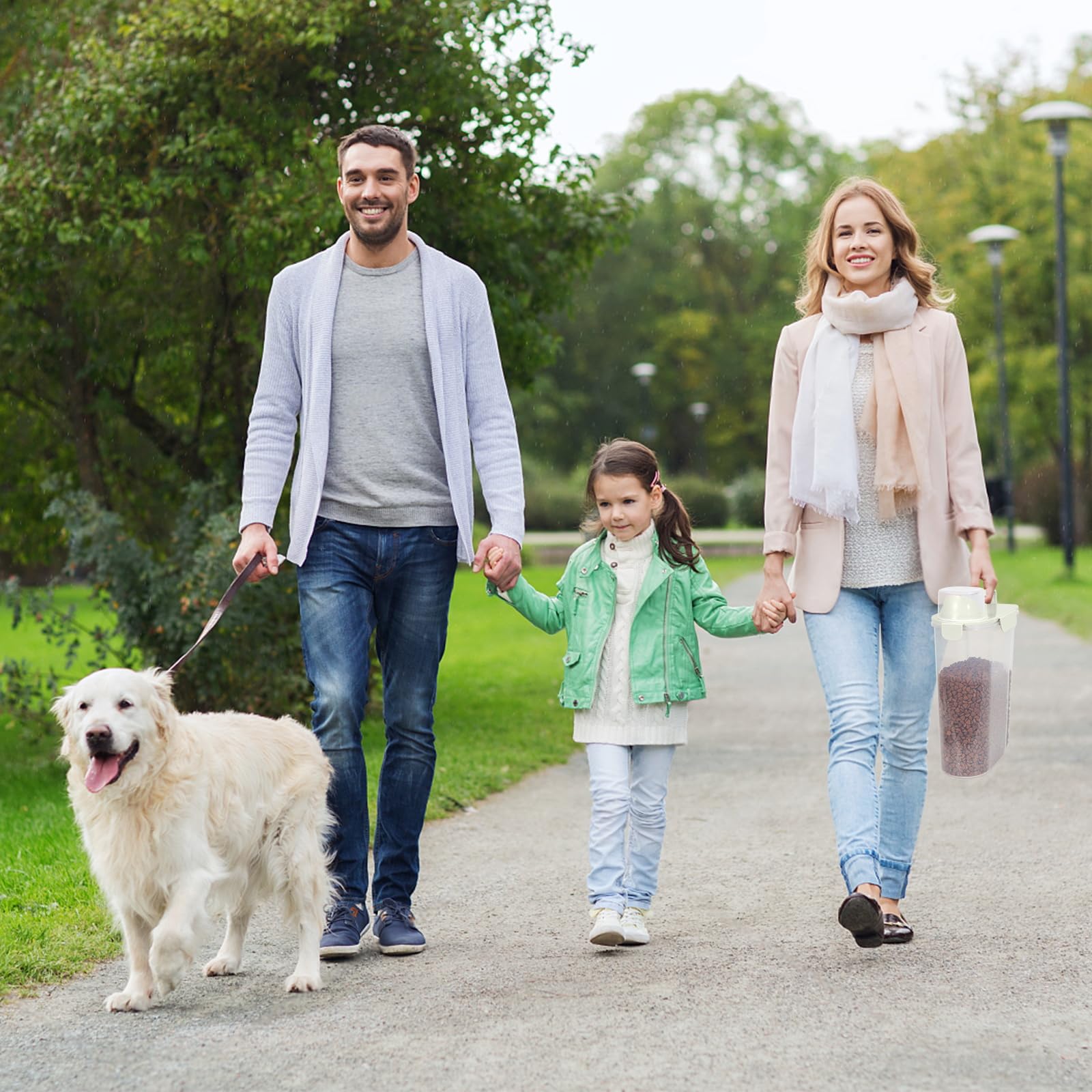 LEAWALK ergonomic frosted design makes travel and on-the-go feeding easier.