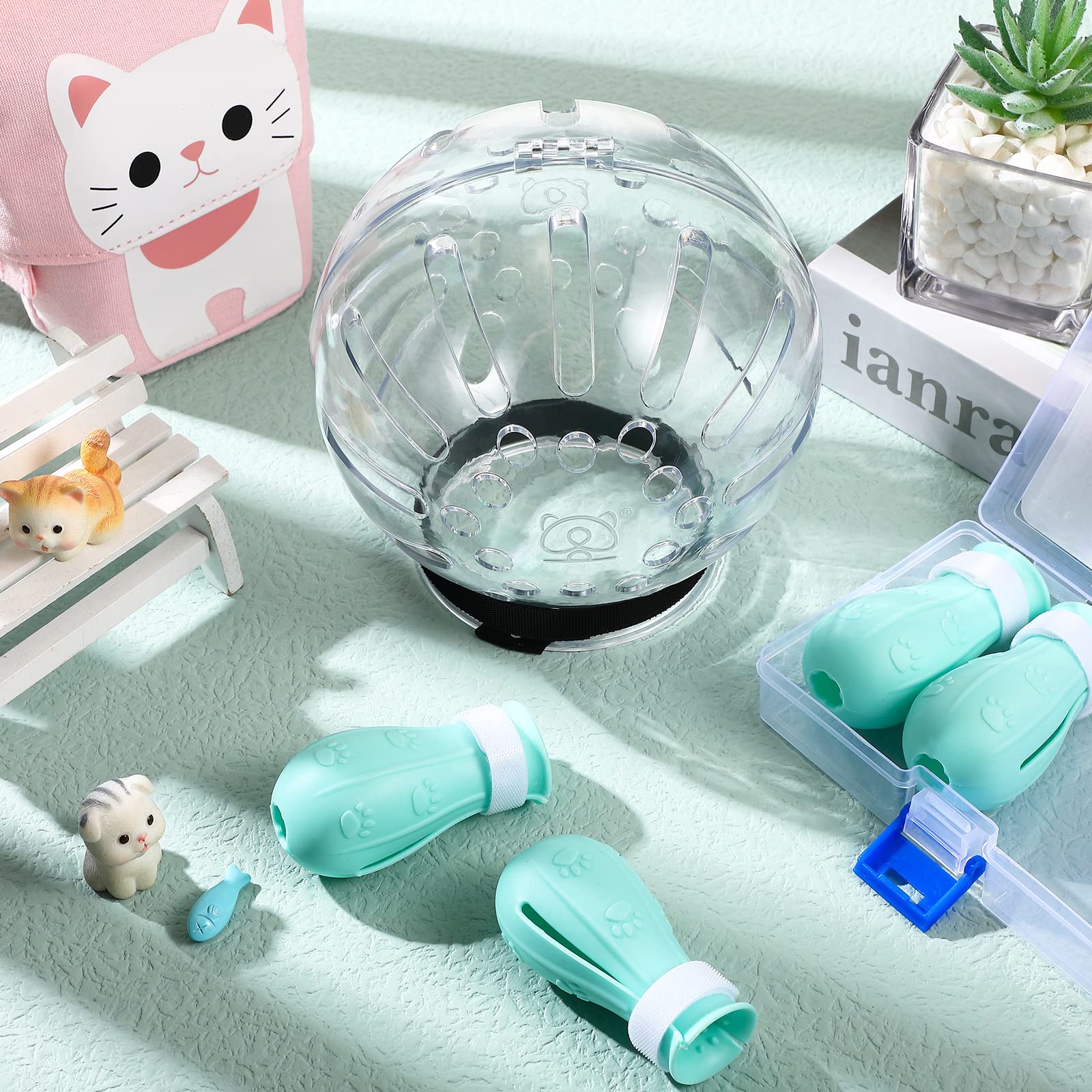 LEIFIDE silicone anti-slip boots cushion feet during grooming.