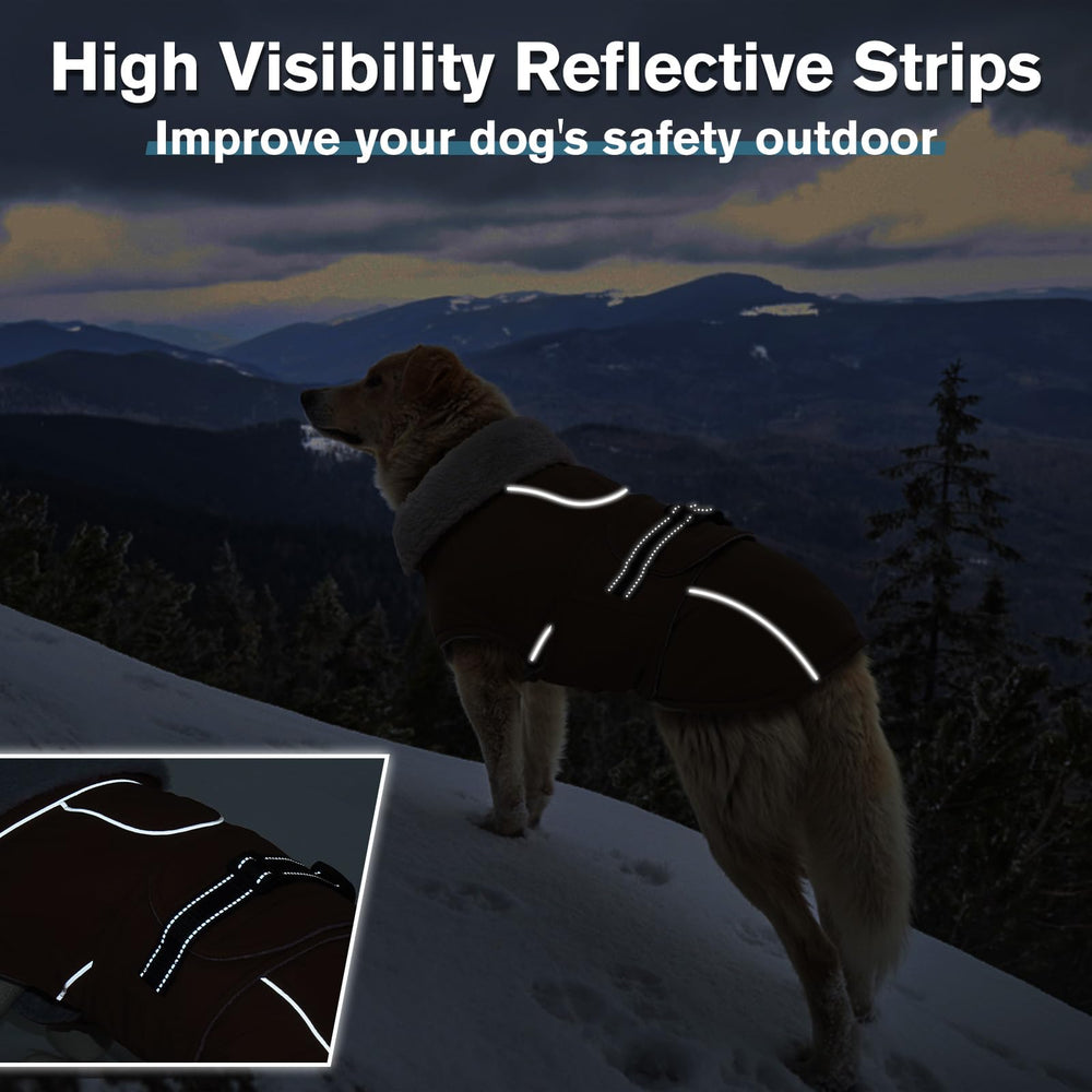 LeLePet fleece-lined interior close-up shows soft insulation for cold-weather comfort