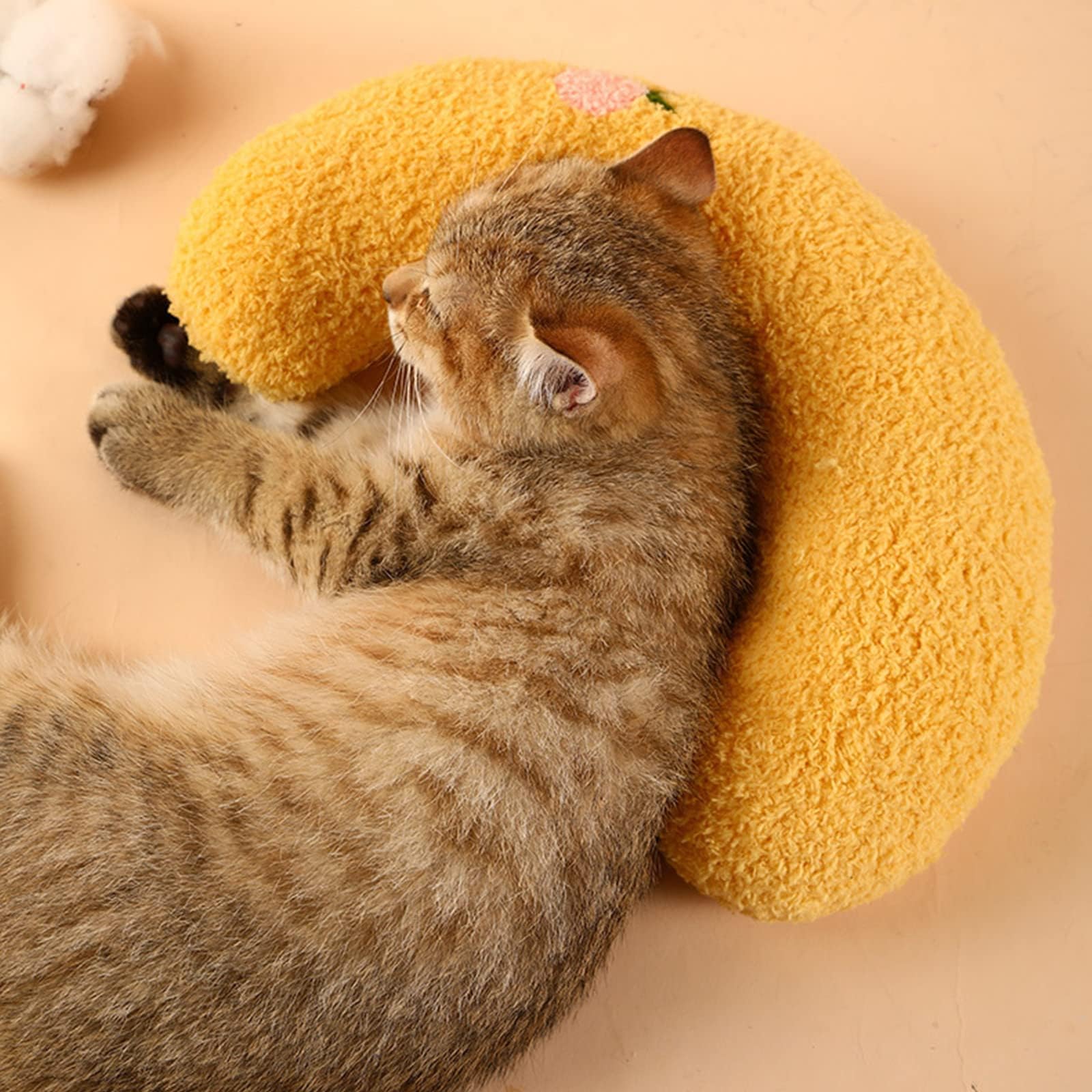 Les Arbres Fair Little Pillow for Cats side sleep position promoting neck support.