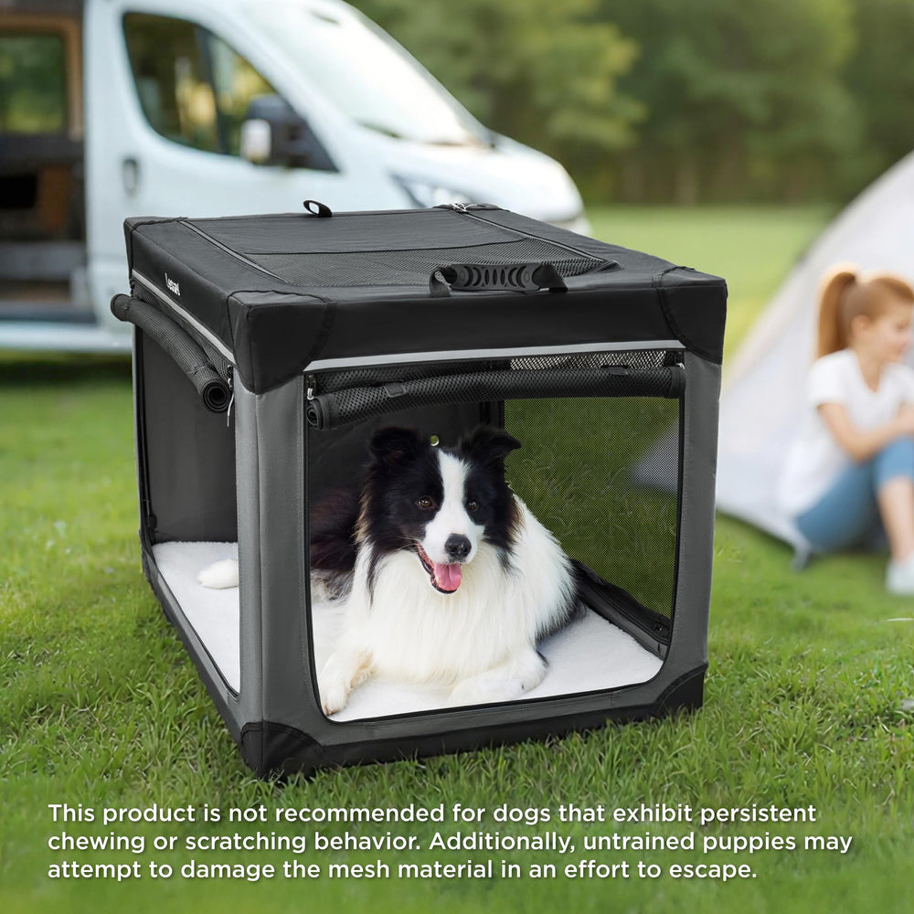 LE SURE four-size range fits breeds from small to up to 90 pounds.