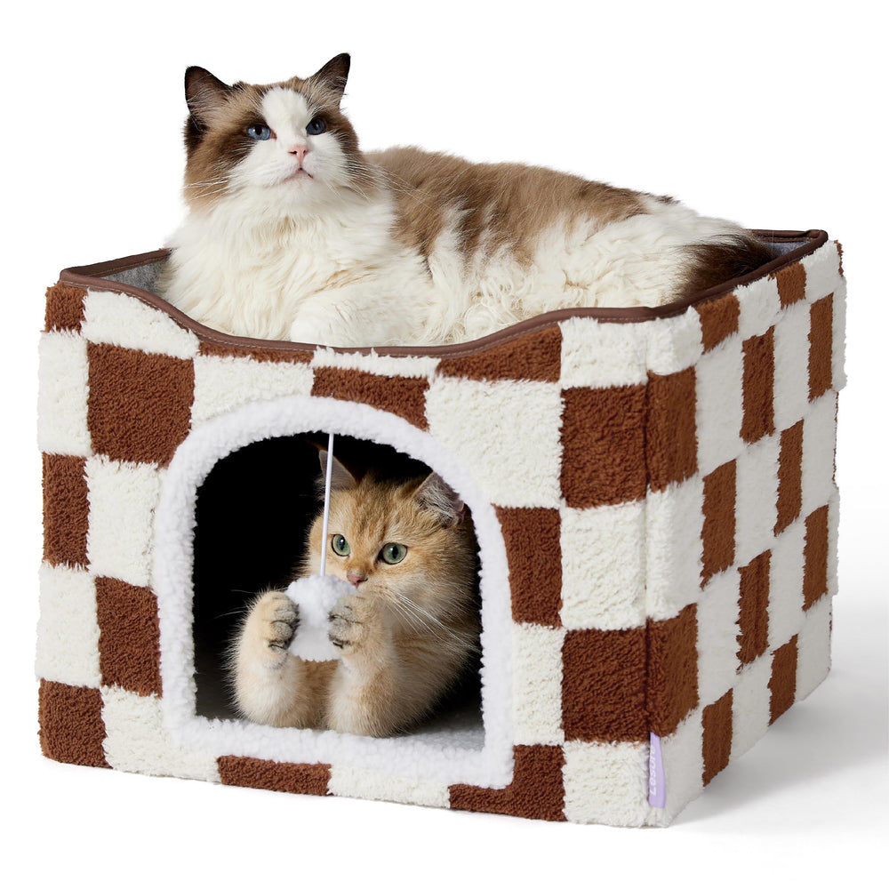 LE SURE Indoor Cat Beds Kitten House front view highlights a private plush den for cats.