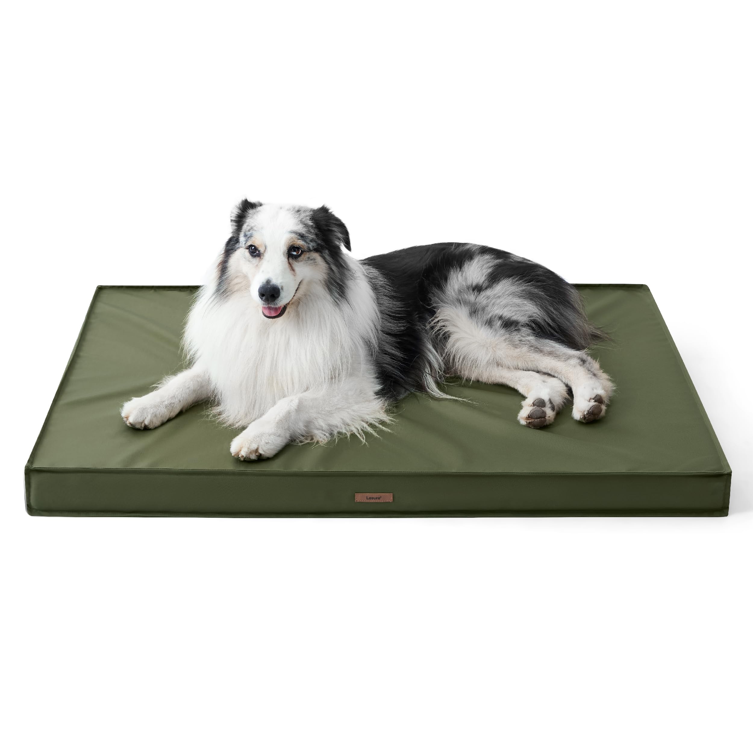 LE SURE green colorway blends with home and yard environments.
